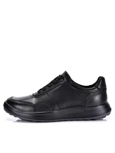 Seitenansicht der schwarzen Herren-Freizeitschuhe aus genarbtem Leder mit weicher Sohle