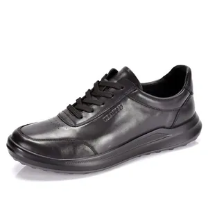 Zapatillas casuales de hombre en cuero genuino negro con suela blanda y cordones