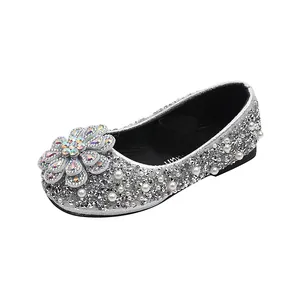 Sparkling silver girl's princess dress shoes with rhinestone flower and pearls decoration