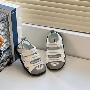 Breathable children's water sandals with quick-drying mesh and velcro straps