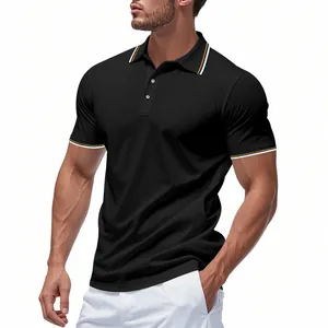 Vue détaillée du polo de golf noir à séchage rapide pour hommes avec col et poignets rayés