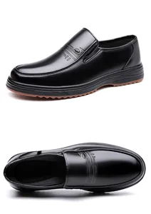 Zapatos mocasines de cuero negro para hombre business casual con vista lateral y superior