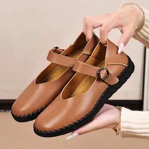 Bequeme Vintage-Mary-Jane-Flats aus braunem Leder mit eckiger Zehenpartie und Schnallenriemen