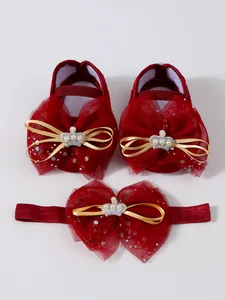 Ensemble de chaussures de princesse en dentelle rouge et bandeau avec nœud élégant