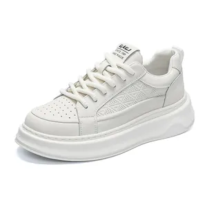 Men's classic white breathable leather platform sneakers with thick soles and lace-up design