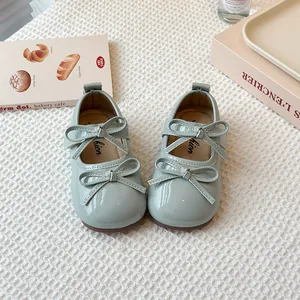 Soft-soled mint green Mary Jane shoes for girls with elegant double bow design