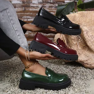 Γυναικεία Loafers Πλατφόρμα Βρετανικού Στυλ Λουστρίνι Χοντρή Σόλα Στρογγυλή Μύτη Slip On Casual Άνετα Παπούτσια Αύξησης Ύψους