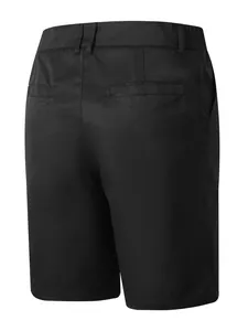 Detaillierte Rückansicht der schwarzen Herren-Sportshorts mit klassischen Taschen