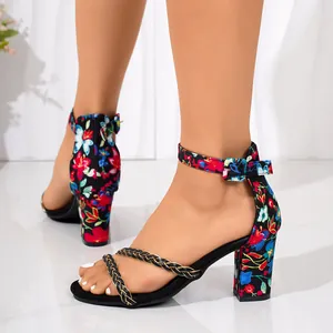 Elegantes sandalias de flores con tacón de bloque, correa al tobillo y punta abierta chic