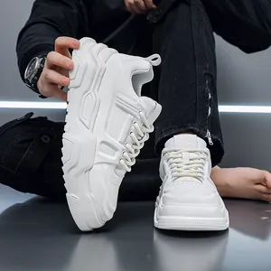 Zapatillas blancas de plataforma para hombre con suela gruesa de estilo casual
