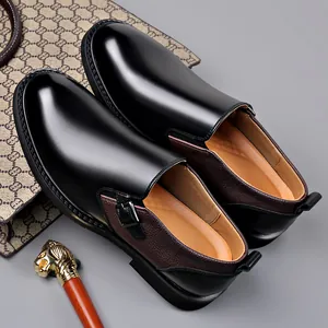 Mocasines elegantes para hombre estilo británico en cuero pulido negro y marrón