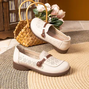 Damen Komfort Kunstleder Hohl Schuhe Atmungsaktiv Weiche Sohle Mutter Sandalen Lässig Flache Runde Zehe Sommer Gehen Slip On Schuhe