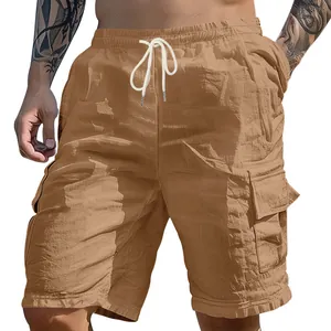 Detailansicht der atmungsaktiven Herren-Leinen-Cargoshorts mit Kordelzug und Taschen