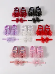 Bezauberndes Set aus Baby-Prinzessinnen-Schuhen und passenden Schleifen-Stirnbändern
