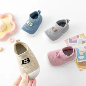 Atmungsaktive Baby-Lauflernschuhe aus Mesh mit rutschfester weicher Sohle in Farben
