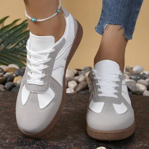 Retro German Army Trainer sneakers in white leather with grey suede overlays for women