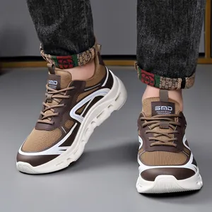 Scarpe da corsa in mesh traspirante da uomo con suola ammortizzata leggera per sport