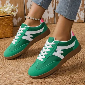 Modische grüne Retro-GAT-Sneaker mit bequemer Gummisohle für Damen im Freizeitlook