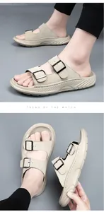 Vue macro détaillée des sandales en cuir kaki pour hommes avec boucles réglables.