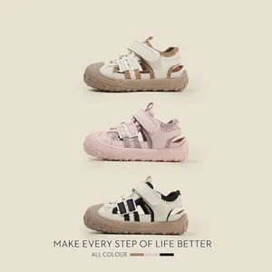 Breathable anti-collision toddler sandals for boys and girls in three colors
