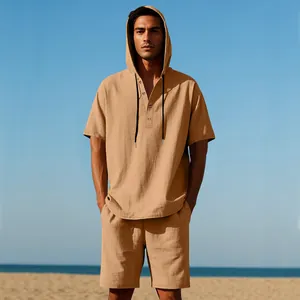 Set estivo da uomo in lino con camicia a maniche corte con cappuccio e pantaloncini beige