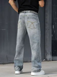 Jean en denim ample à jambe droite pour homme avec dégradé de strass étincelants