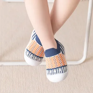 Breathable mesh baby walking shoes with soft anti-slip soles for toddlers in blue