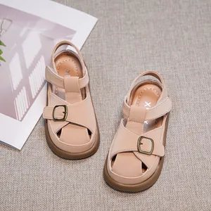 Closed-toe soft-soled beige girls' sandals with stylish buckle design for summer