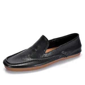 Klassieke zwarte leren loafers voor heren met zachte rubberen zolen voor autorijden