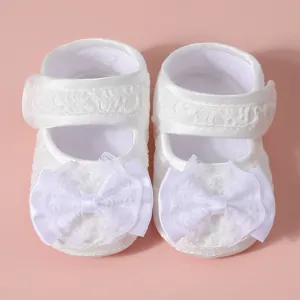 Chaussures de princesse en dentelle blanche pour bébé avec nœud et semelle souple