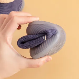 Chaussons de sol souples pour bébé hiver avec tige en tricot chaud et semelle flexible