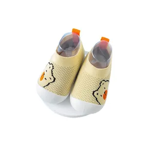 Chaussures de marche jaunes pour bébé en tricot avec motif ours et semelle souple