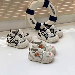 Sandales de marche pour bébé en maille respirante avec semelles souples