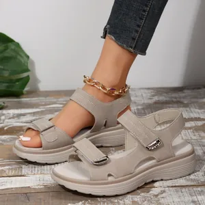 Damen Keilabsatz Plateau Sandaletten mit Klettverschluss für Strand in Beige