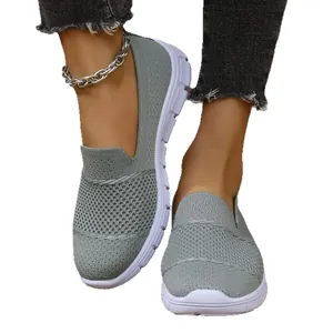 Zapatos casuales de malla transpirable gris para mujer con suela blanca cómoda y suave