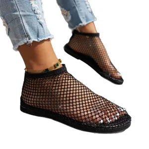 Sandali bassi sexy in rete nera con strass scintillanti e punta tonda per l'estate