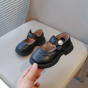 Chaussures Mary Jane noires élégantes pour filles avec dentelle et fleur en perle