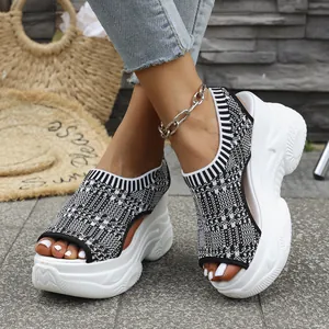 Sandales compensées en tricot noir et blanc élégantes avec semelle épaisse pour femmes