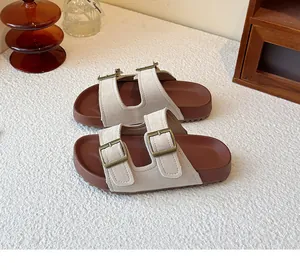 Sandales à double boucle en daim beige avec semelle épaisse et souple pour femmes