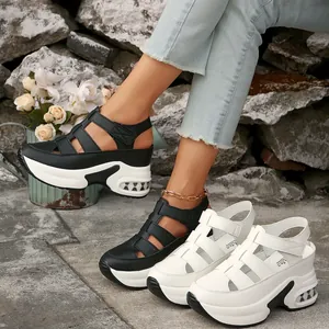 Sandalias de plataforma con cuña para mujer con velcro y punta cerrada en blanco y negro