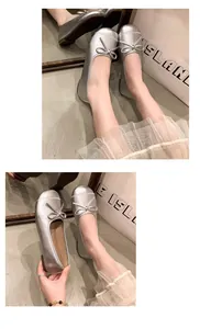 Eleganti ballerine argento metallizzato da donna con un raffinato dettaglio di fiocco