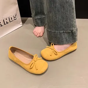 Eleganti ballerine gialle slip-on con fiocco per un abbigliamento casual e comodo