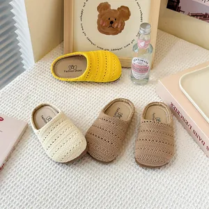 Mules infantiles tejidas transpirables con suela blanda en amarillo marrón y blanco