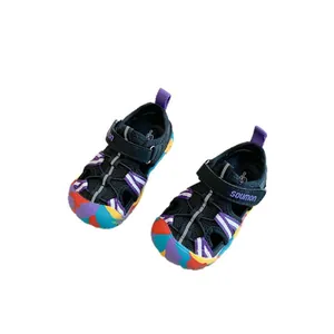 Vibrant children's closed-toe outdoor sports sandals with colorful anti-slip rubber soles