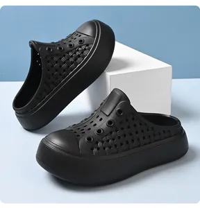 Sabots de jardin noirs légers pour enfants pour la plage d'été et activités nautiques