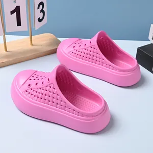 Sabots en EVA d'été pour Enfants Légers Respirants Ajourés Chaussures de Jardin pour Garçons Filles Plage Sandales Antidérapantes