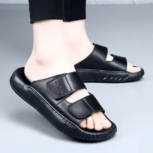 Premium zwart lederen heren slippers met dikke EVA comfort zool en antislip profiel