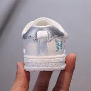 Toddler girls' white walking shoes with butterfly embroidery and silver heel accents