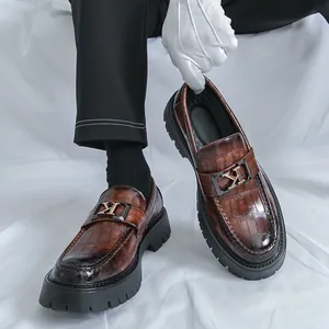 High-end brown crocodile pattern men's platform loafers for business weddings and office