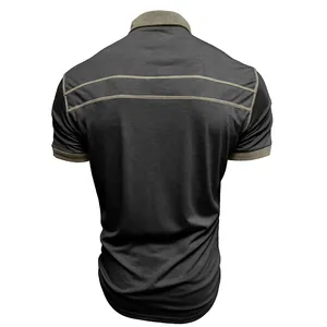 Rückansicht eines kurzärmeligen Herren-Poloshirts mit khakifarbenen Streifen